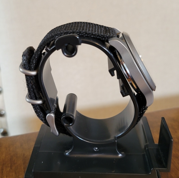 Seiko 5 Automatic 21 Jewels Analog Day/Date Field Watch - 7S26-02J0 - Picture 3 of 8